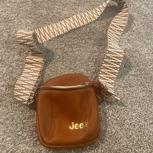 Jeep crossbody